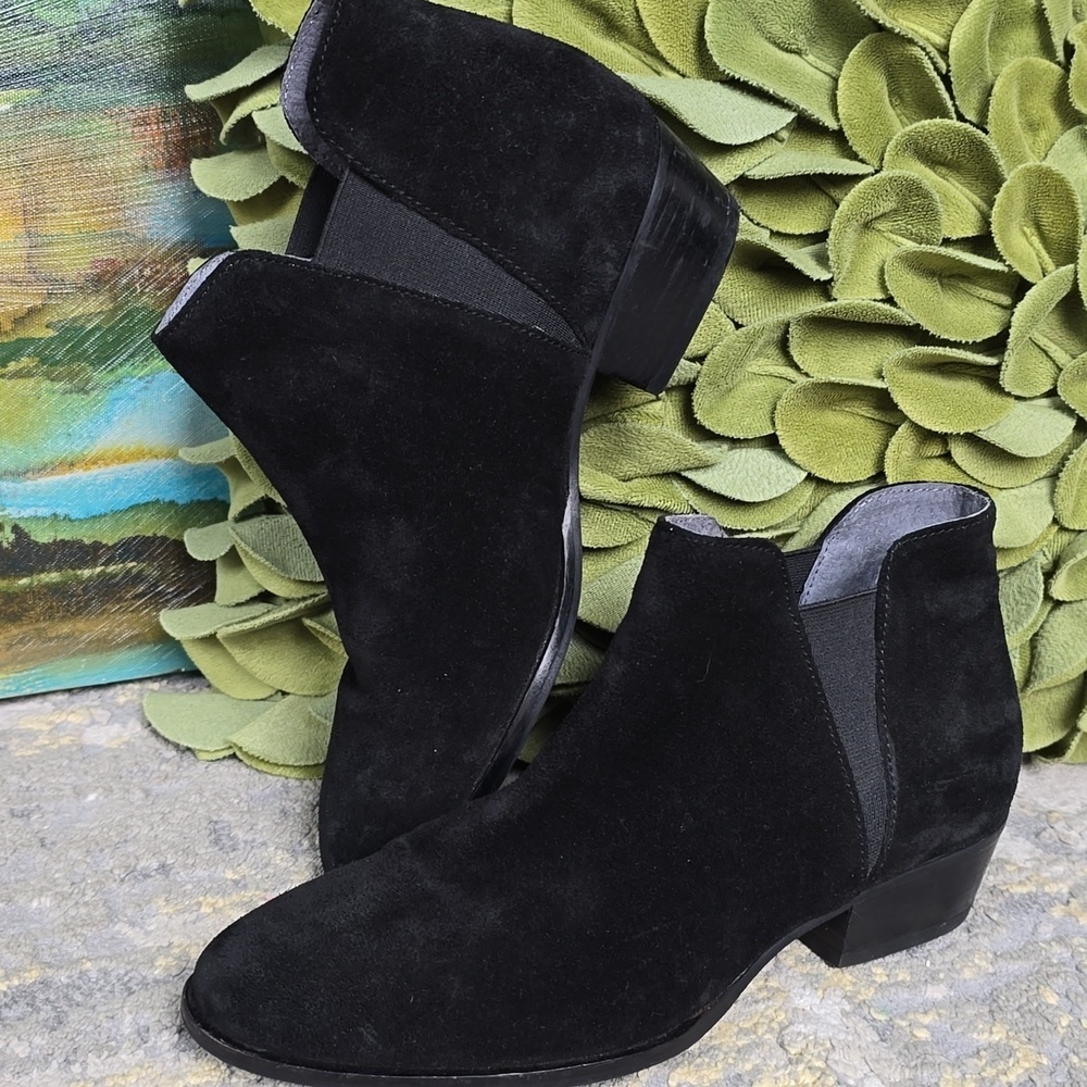 Seychelles Elegant Black Suede Ankle Boots - Picture 1 of 15